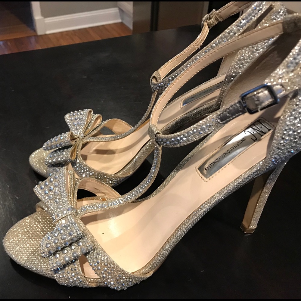 Champagne INC Rhinestone bow heels